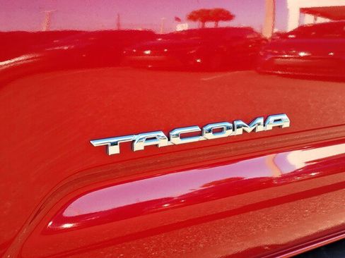Certified 2021 Toyota Tacoma SR5 image 28