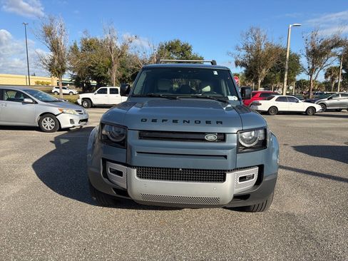 Used 2023 Land Rover Defender 110 SE image 5