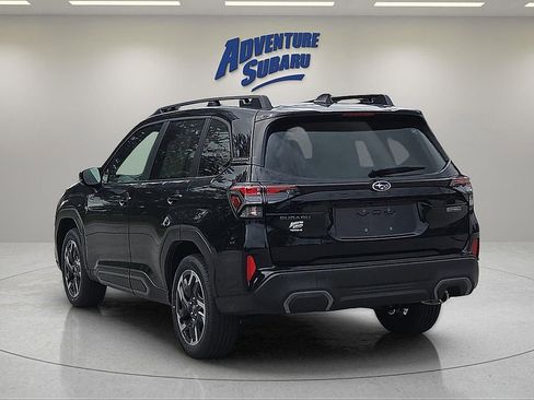 Used 2025 Subaru Forester Limited image 5