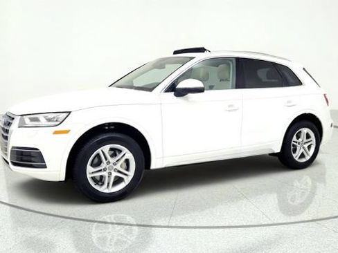 Used 2018 Audi Q5 2.0T Premium Plus w/ Premium Plus Package AWD/4WD image 4