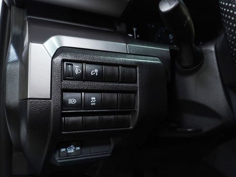 Certified 2025 Toyota Tacoma SR5 image 21