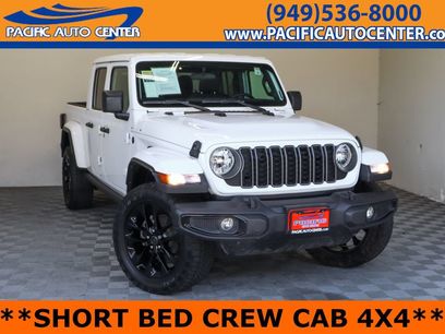Used 2025 Jeep Gladiator Sport