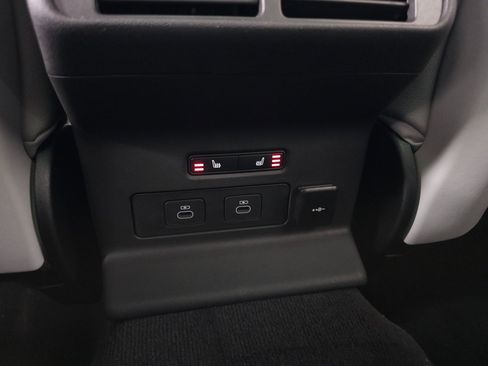 New 2026 Land Rover Range Rover Velar Dynamic SE image 34