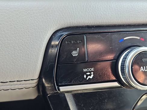 Certified 2025 Honda Pilot EX-L image 19