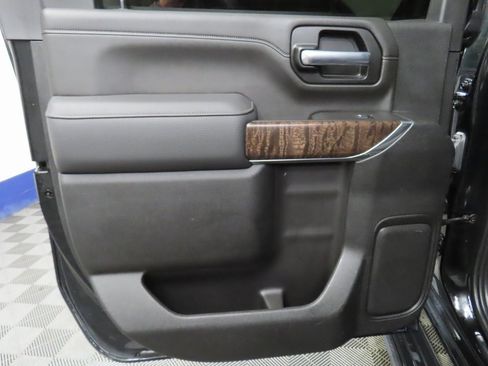 Used 2021 GMC Sierra 2500 Denali w/ Denali Black Diamond Edition image 77