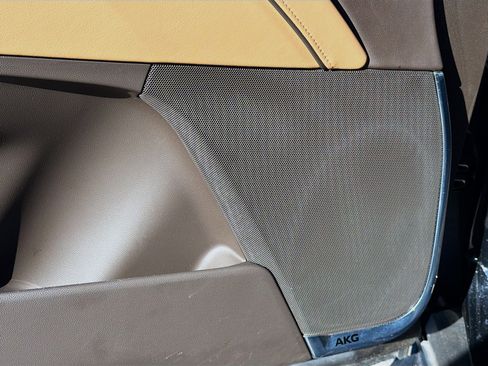 Used 2023 Cadillac Escalade Premium Luxury image 26