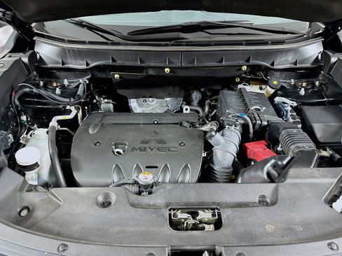 Used 2025 Mitsubishi Outlander Sport AWD image 30