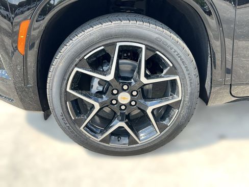 New 2026 Chevrolet Traverse High Country FWD image 11