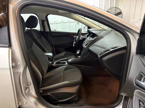 Used 2014 Ford Focus SE image 21