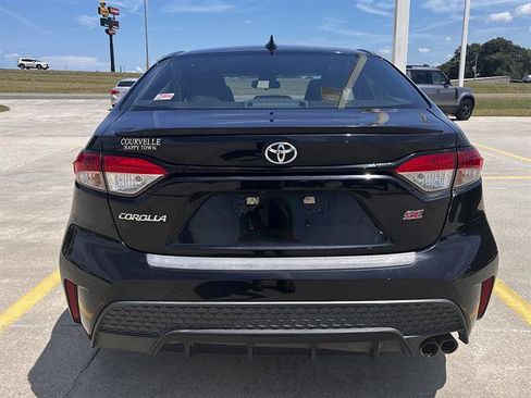 Used 2022 Toyota Corolla SE FWD image 4