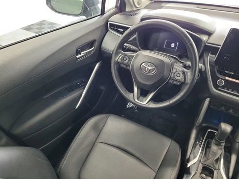 Used 2023 Toyota Corolla Cross XLE w/ Convenience Package FWD image 15