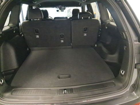 New 2026 Jeep Grand Cherokee Altitude image 22