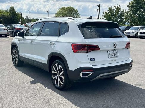 Used 2023 Volkswagen Taos SE FWD image 5