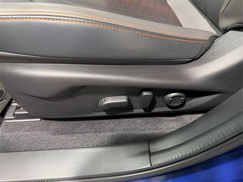 Certified 2025 Subaru Crosstrek 2.5i Limited w/ Popular Package #4A image 12