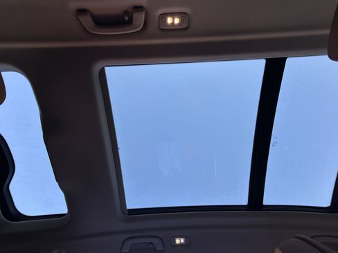 Used 2023 BMW X7 xDrive40i w/ Premium Package image 23