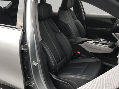 Used 2026 Cadillac Optiq Sport 1 w/ LPO, Floor Liner Package AWD/4WD image 12