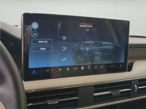 New 2026 Lincoln Corsair Reserve FWD image 18