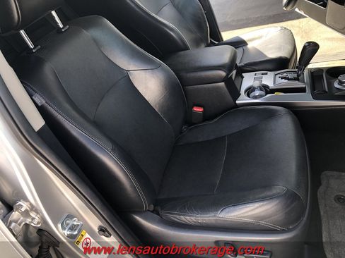 Used 2014 Toyota 4Runner Limited image 23