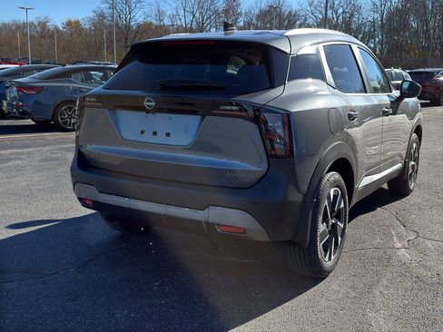 New 2026 Nissan Kicks SV image 5