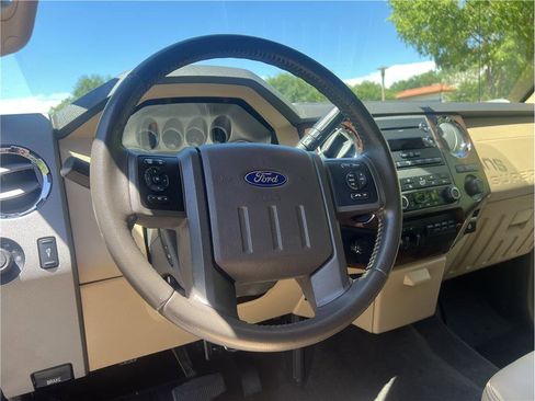 Used 2011 Ford F250 Lariat w/ Lariat Interior Pkg AWD/4WD image 14