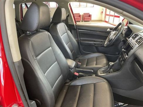 Used 2011 Volkswagen Jetta TDI w/ Wheel & Sunroof Pkg FWD image 24