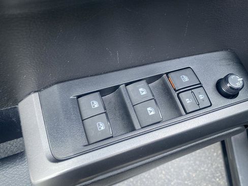 Used 2023 Toyota Tacoma TRD Off-Road image 13