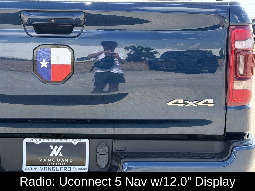 Used 2024 RAM 1500 Laramie AWD/4WD image 9