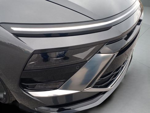 Used 2025 Hyundai Sonata Limited image 41