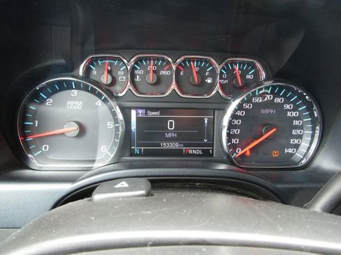 Used 2019 Chevrolet Silverado 2500 LT w/ All Star Edition AWD/4WD image 24