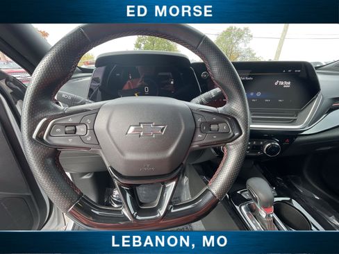 Certified 2024 Chevrolet Trax RS w/ Driver Confidence Package image 11