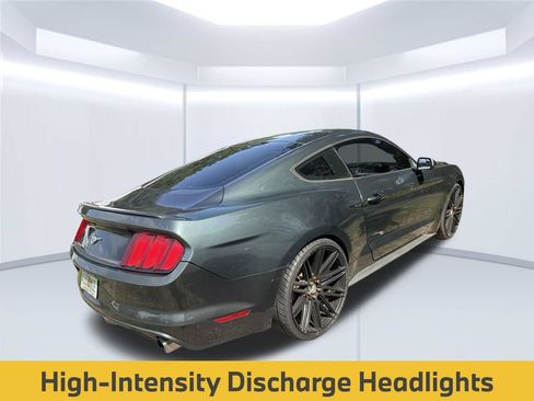Used 2015 Ford Mustang Coupe RWD image 8