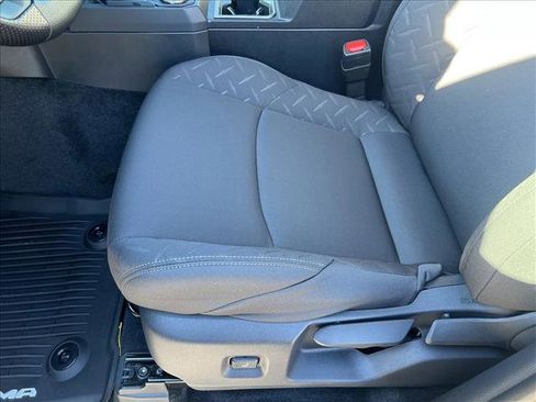 New 2025 Toyota Tacoma SR5 image 4