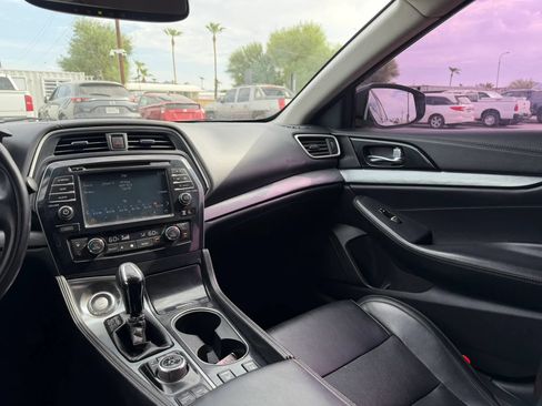 Used 2018 Nissan Maxima 3.5 SV FWD image 26