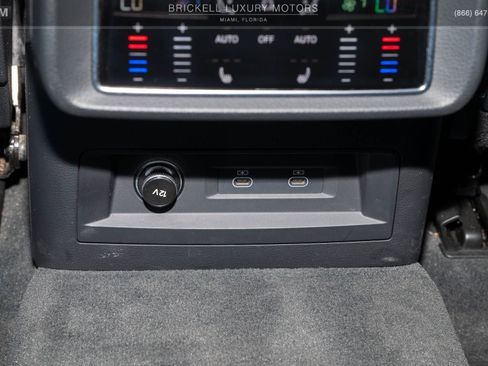 Used 2022 Audi RS Q8 4.0T w/ Black Optic Package image 24