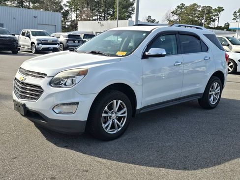 Used 2017 Chevrolet Equinox LT w/ Convenience Package image 13