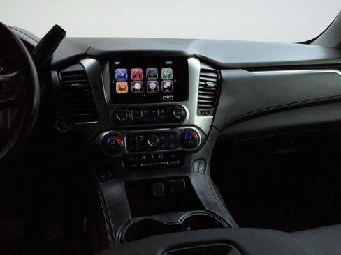 Used 2019 Chevrolet Tahoe LT AWD/4WD image 16