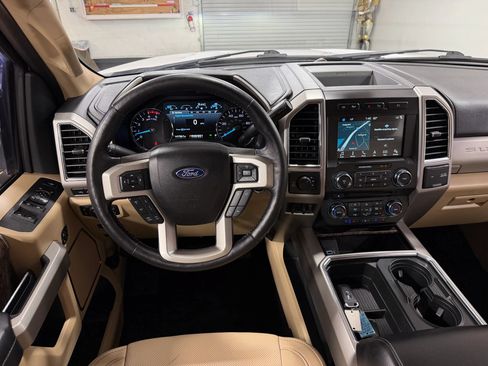 Used 2018 Ford F350 Lariat w/ Lariat Ultimate Package AWD/4WD image 24