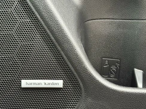 Used 2018 Subaru Outback 2.5i Limited image 47