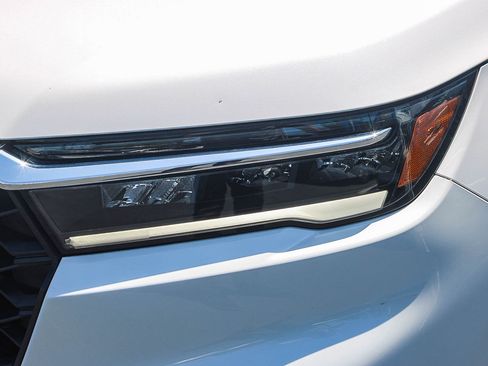 Used 2025 Honda Pilot EX-L image 5