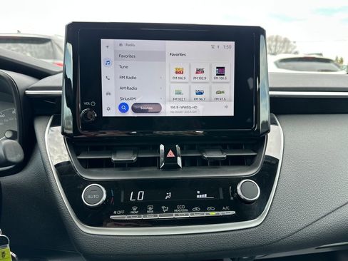 Used 2024 Toyota Corolla LE image 23