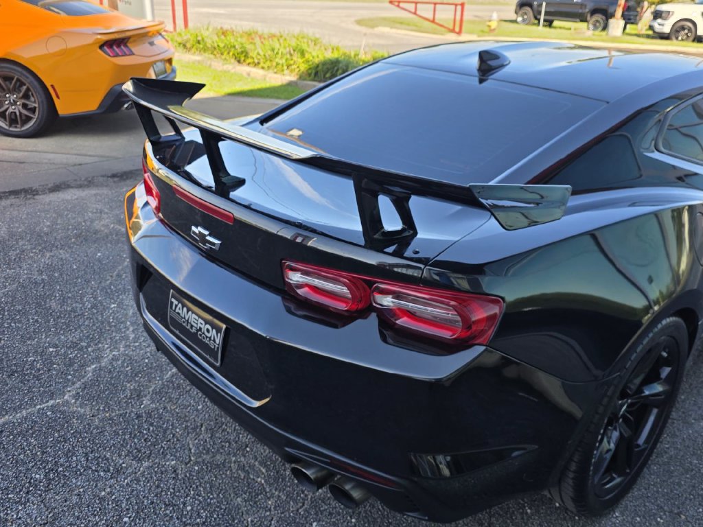 Used 2023 Chevrolet Camaro LT w/ Technology Package RWD image 23