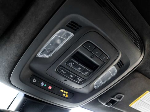 Used 2022 Cadillac CT5 V Blackwing w/ Carbon Fiber Package 2 image 26