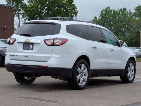 Used 2017 Chevrolet Traverse LT w/ Style and Technology Package AWD/4WD image 11