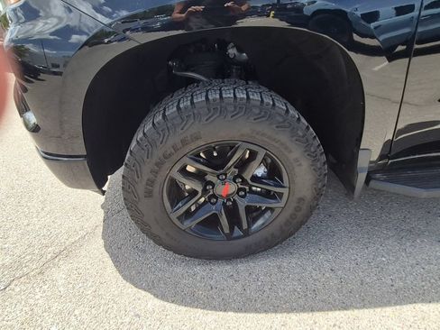 Certified 2024 Chevrolet Silverado 1500 Custom Trail Boss AWD/4WD image 18