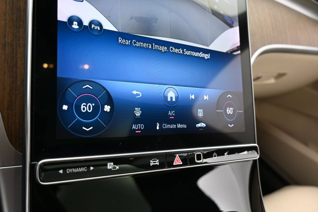 Used 2025 Mercedes-Benz C 300 Sedan image 30