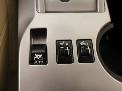 Used 2015 Toyota 4Runner SR5 image 8