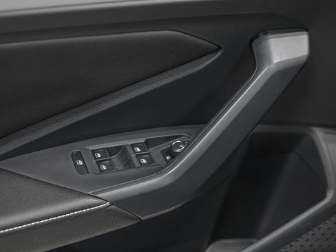 Used 2025 Volkswagen Jetta S image 15