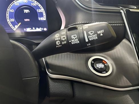 Used 2024 Jeep Grand Cherokee Laredo X w/ Luxury Tech Group I AWD/4WD image 18