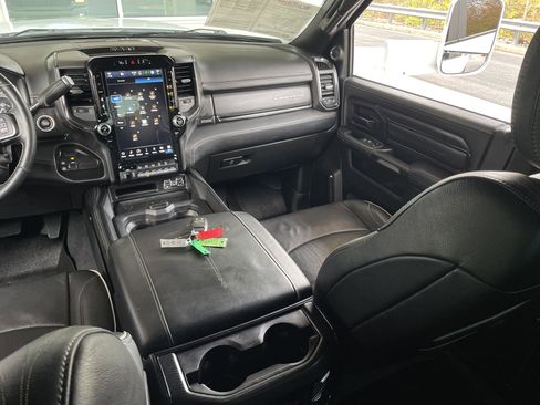 Used 2022 RAM 3500 Limited image 16