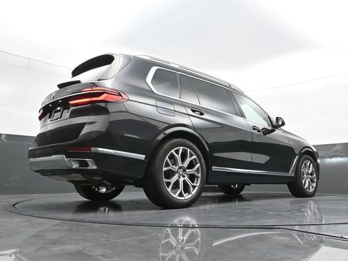 Used 2026 BMW X7 xDrive40i AWD/4WD image 28